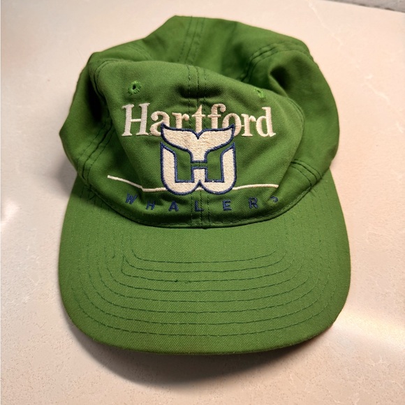 Vintage Hartford Whalers Hat 1990’s these hats are valued at 135$, asking 100$ - Picture 1 of 3